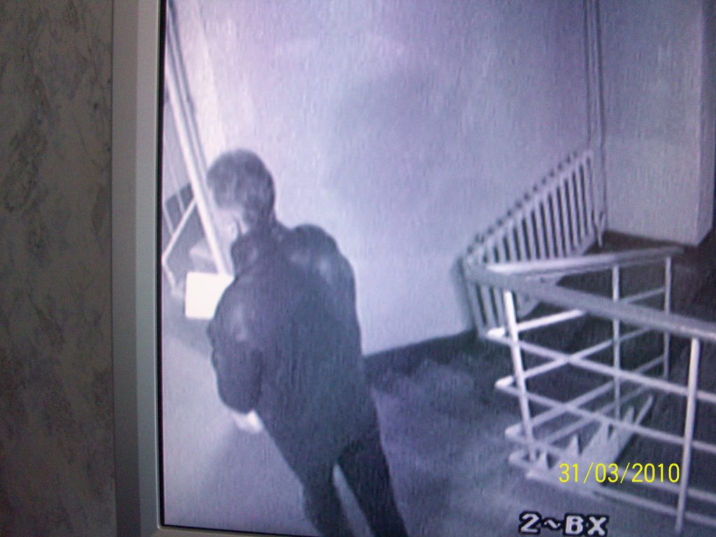 015.jpg